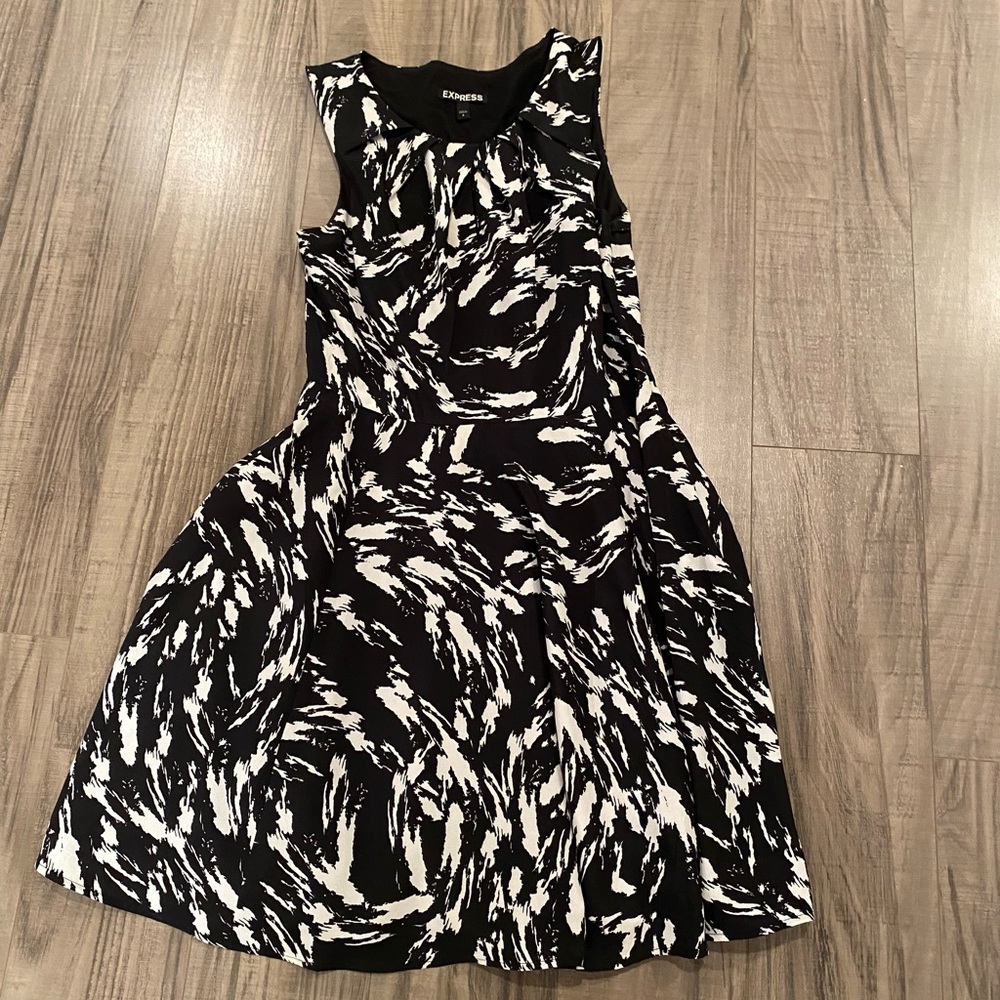 Express dress